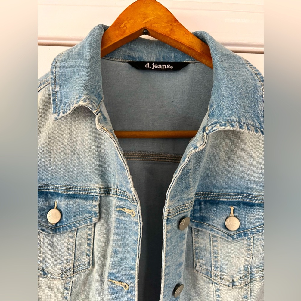 Jean jacket - Picture 2 of 3